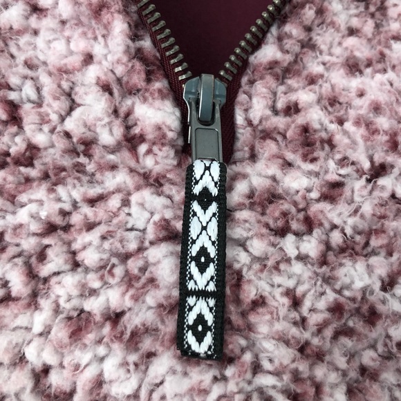 Cozy berry and white Sherpa sweatshirt - Picture 5 of 5